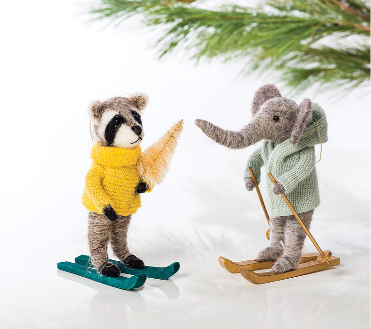 ELEPHANT AU SKI